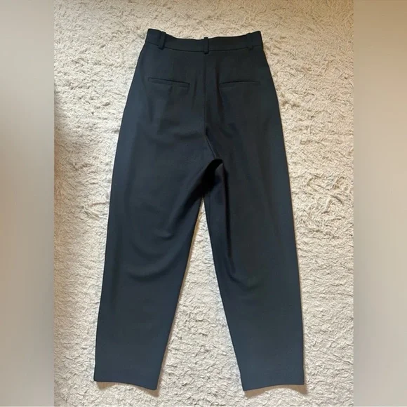 & OTHER STORIES Black Tapered Pleated Trouser | 6 - Picture 7 of 7